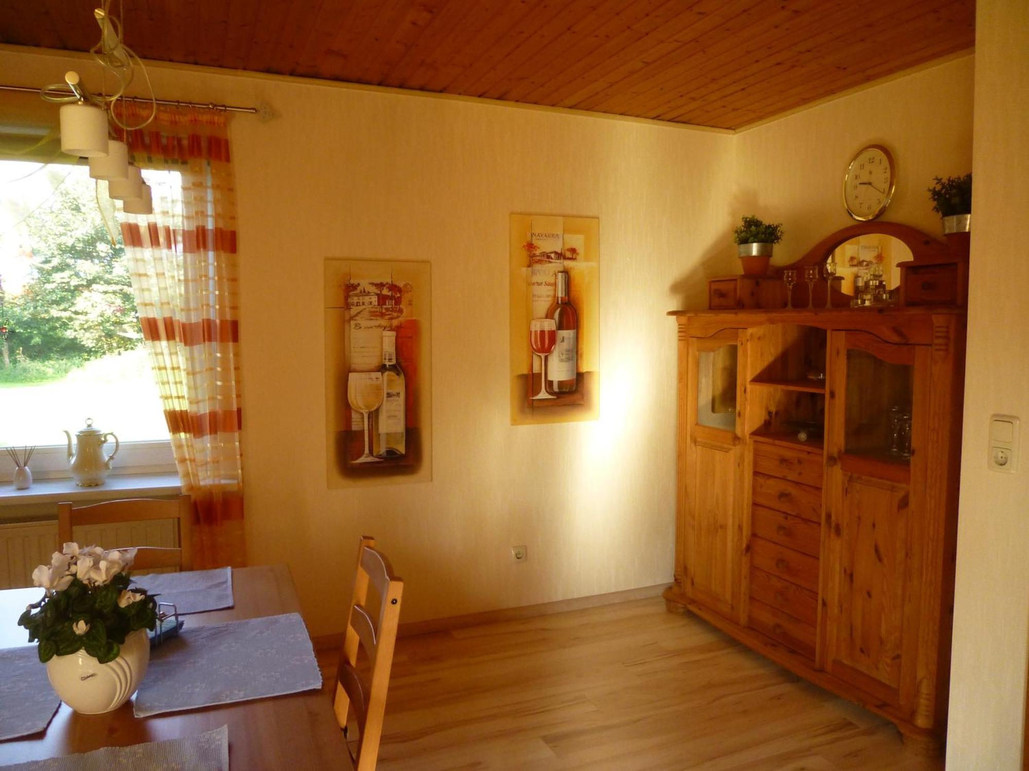 Ferienwohnung Stoeterau - Ebenerdige Fewo Mit Sonnenterrasse Erfde Luaran gambar